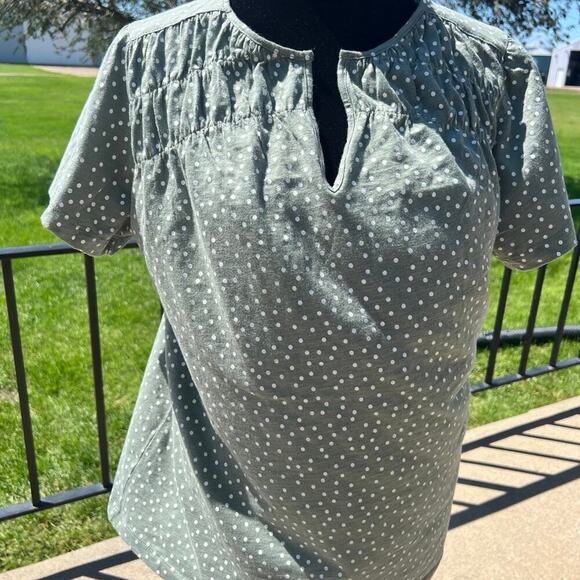 L.L.Bean sage green with white dots women’s top, women's size S Regular fit. - Picture 3 of 8